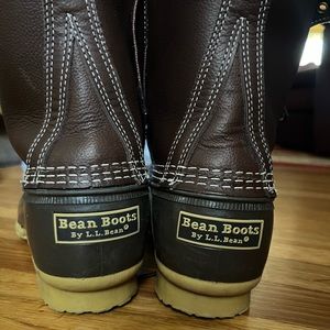 Mens size 8 bean boots, women’s 10